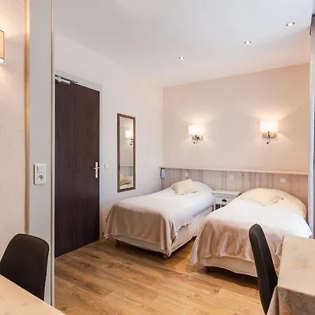 De La Hotell